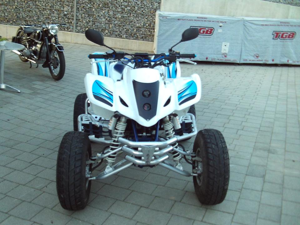 Suzuki LTZ 400 LT-Z 400 LOF K8 / Motor komplett neu!!! Sportauspu 2009 — interior
