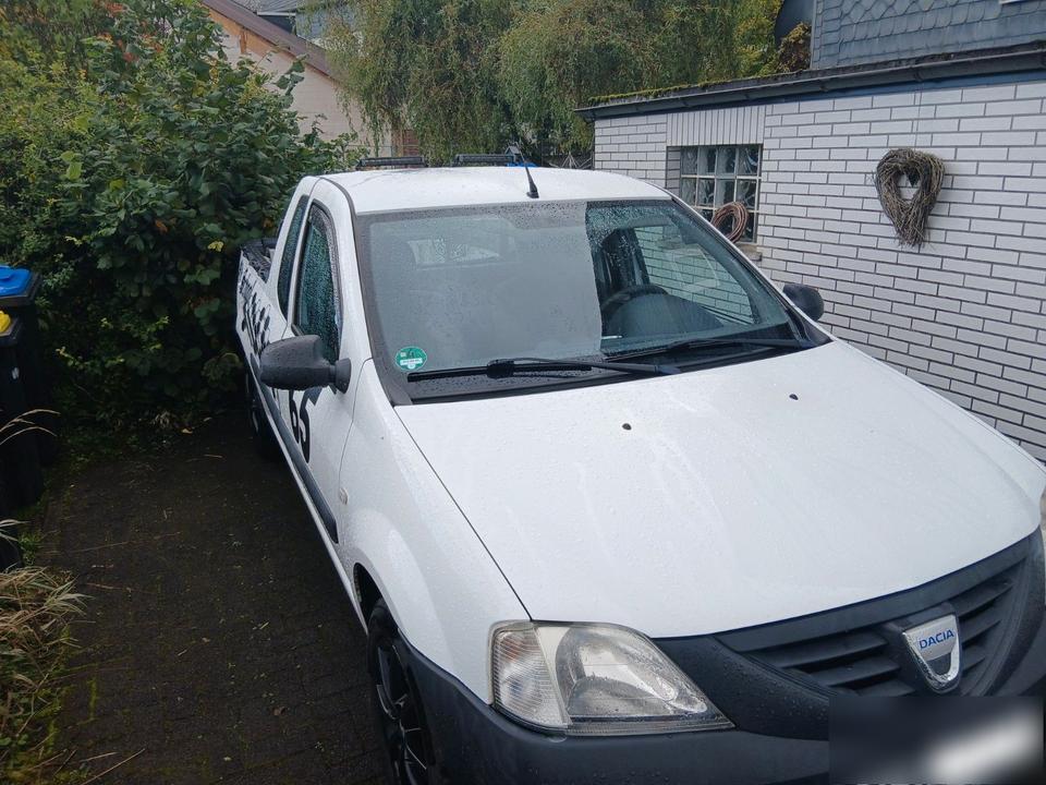 Dacia Logan Pick-Up 2011 — вигляд ззаду