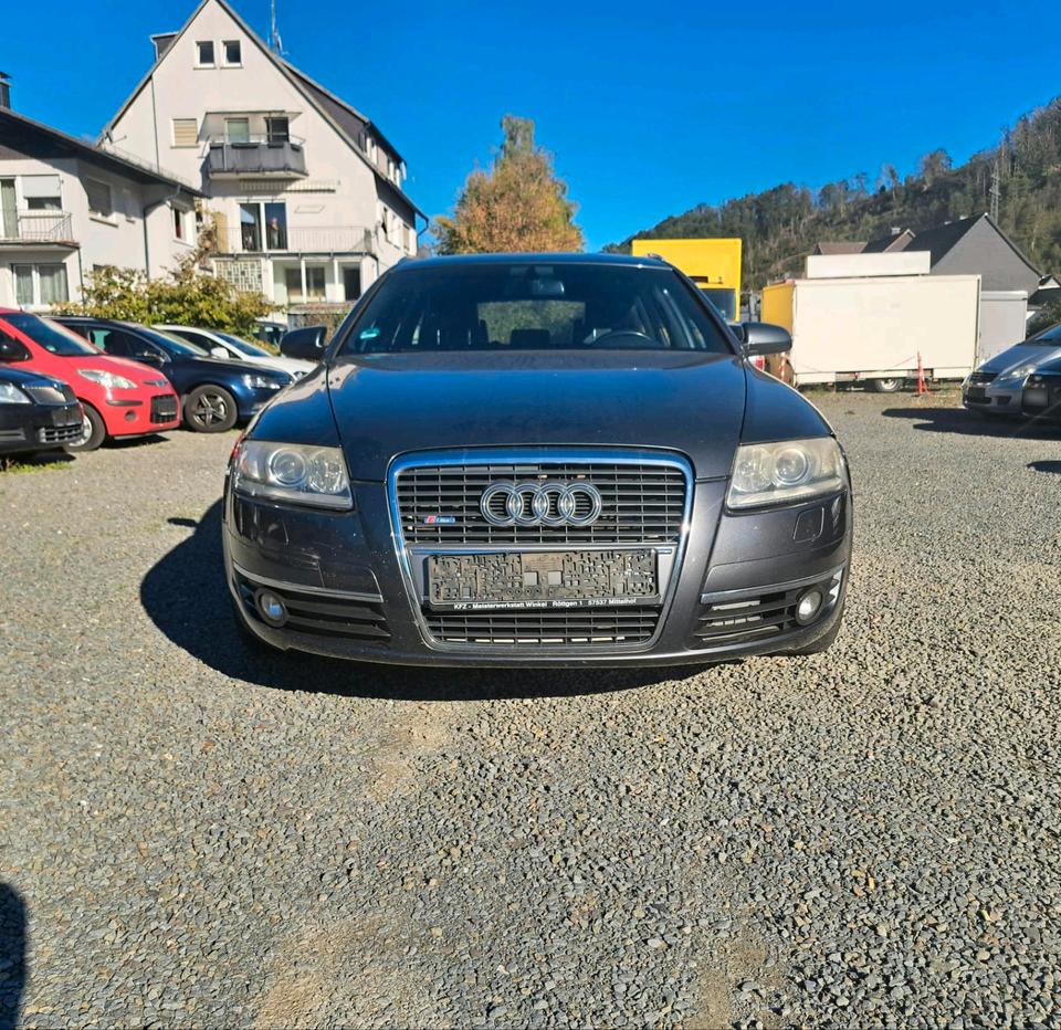 Audi A6 2006 — вигляд ззаду