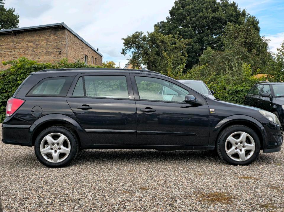 Opel Astra 2008 — двигун