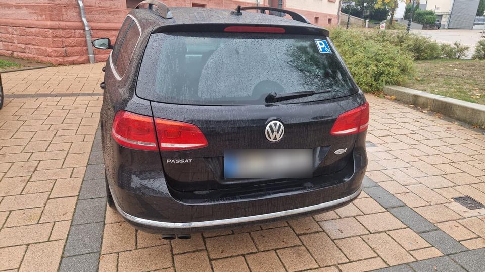 Volkswagen Passat Variant 2013 — салон