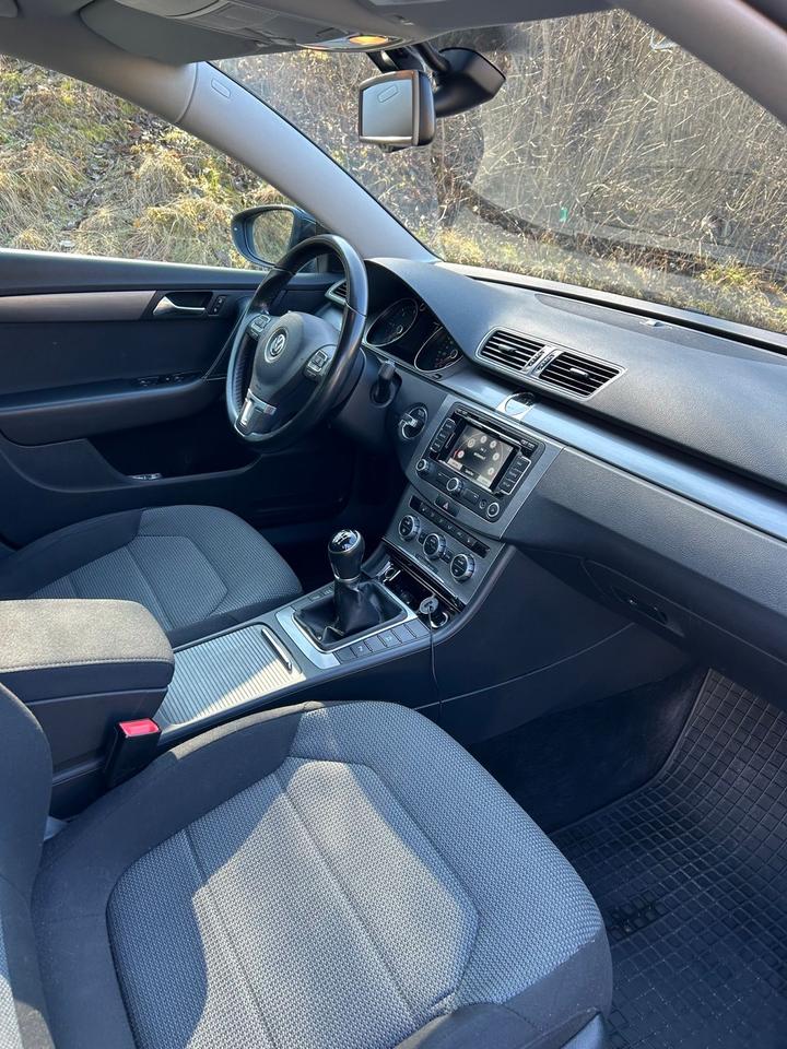 Volkswagen Passat Variant 2013 — двигун