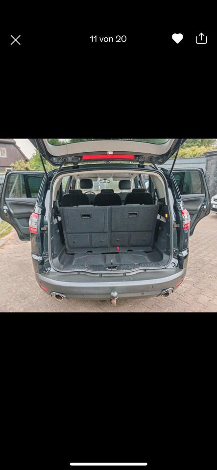 Ford S-Max 2011 — photo 11