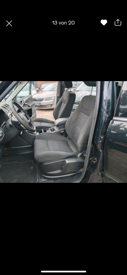 Ford S-Max 2011 — photo 9