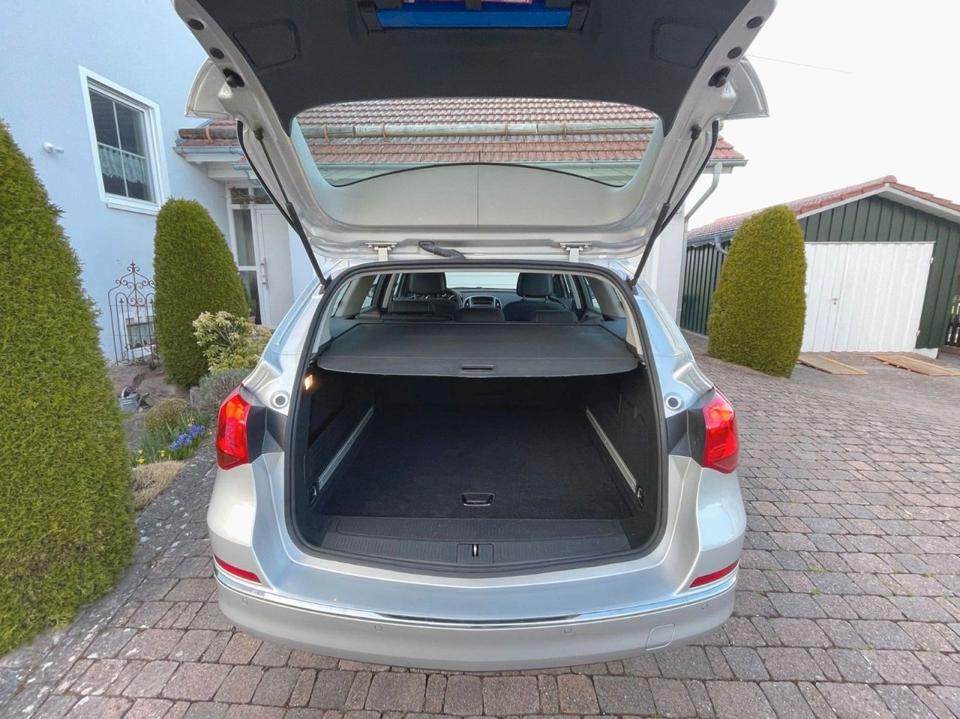 Opel Astra 2014 — photo 5
