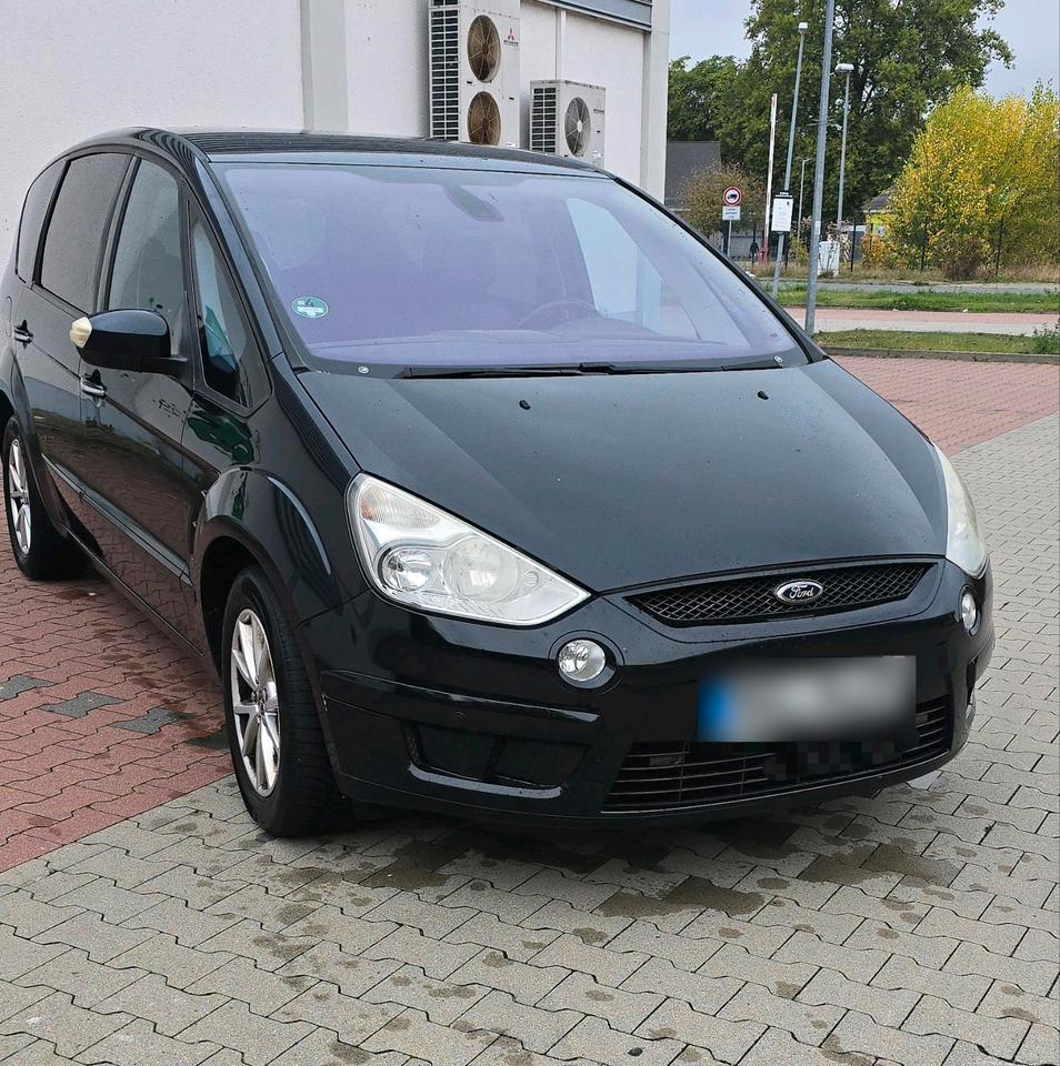 Ford S-Max 2009 — photo 13