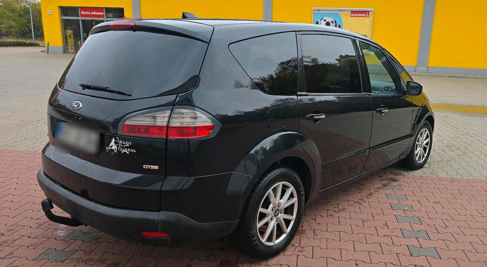 Ford S-Max 2009 — photo 9