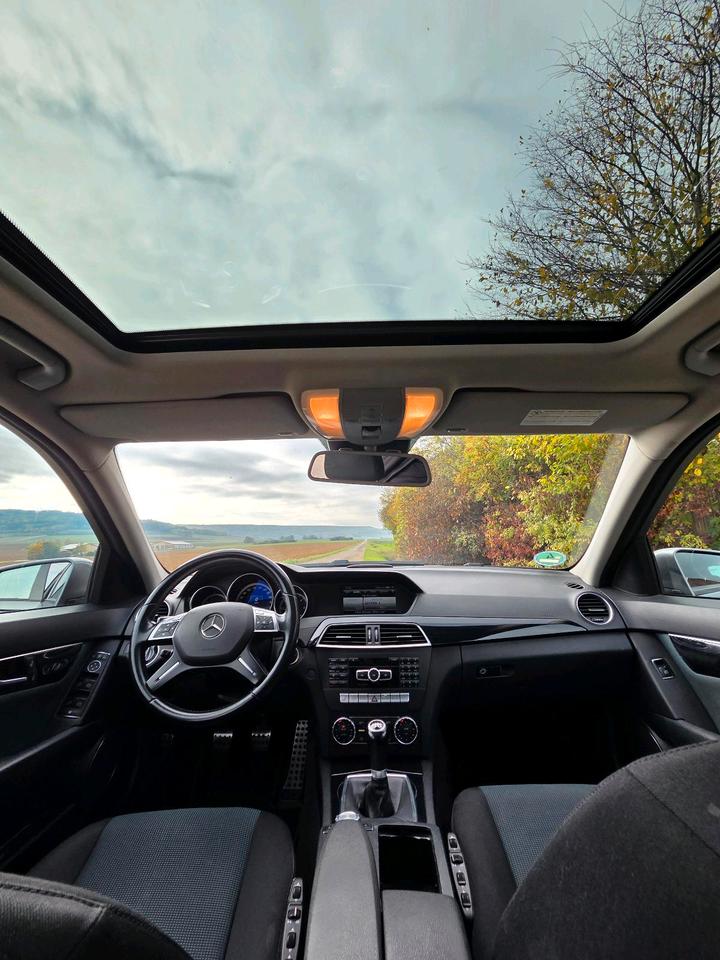 Mercedes Benz C 220 2013 — photo 11