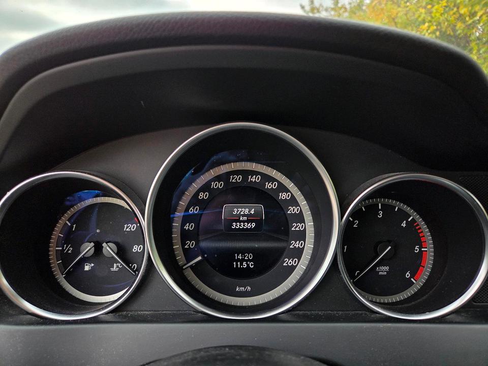 Mercedes Benz C 220 2013 — photo 14