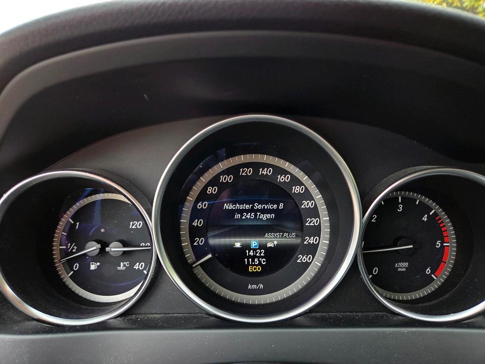 Mercedes Benz C 220 2013 — photo 15