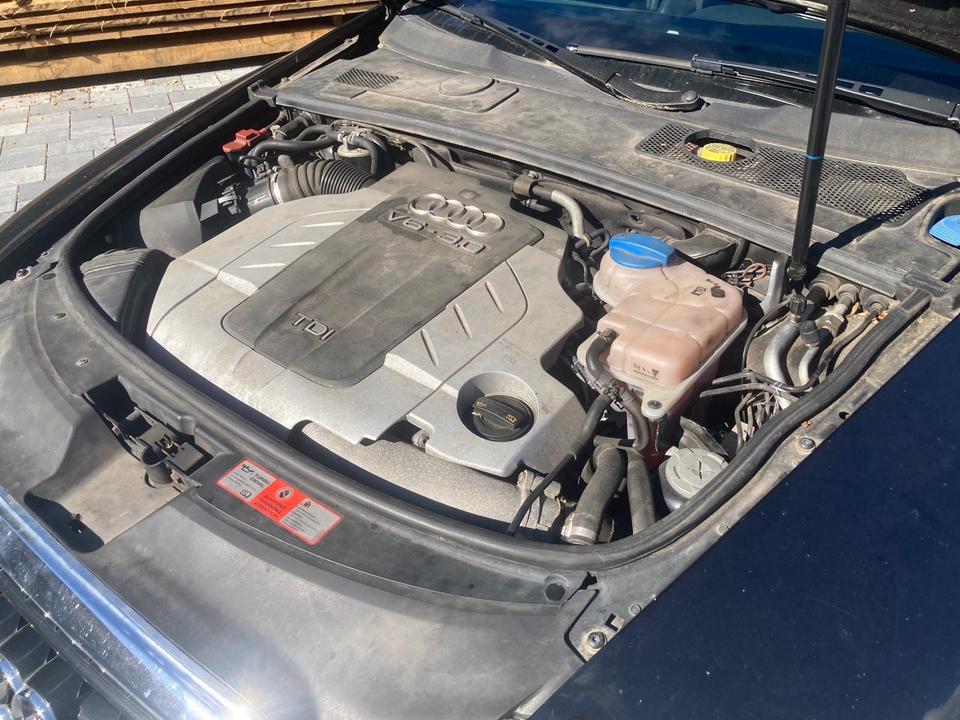 Audi A6 2009 — photo 12