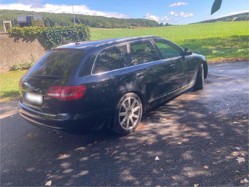 Audi A6 2009 — engine