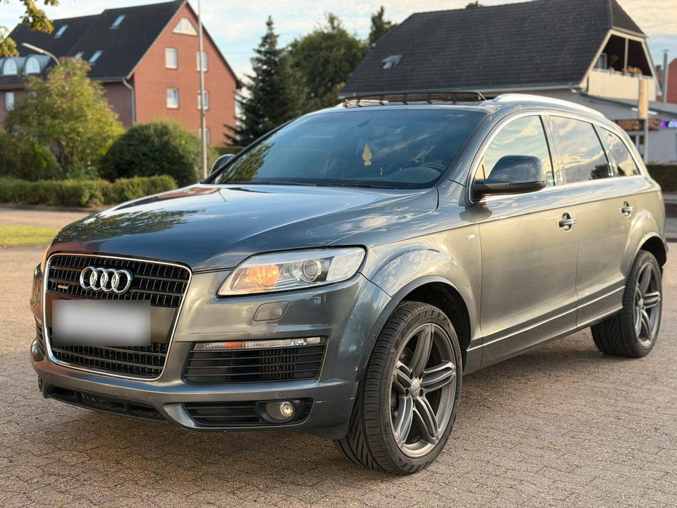 Audi Q7 2009 — салон
