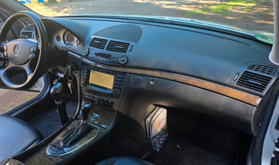 Mercedes Benz E 320 2008 — photo 5