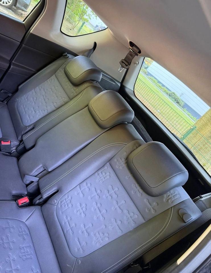 Opel Meriva 2011 — photo 11