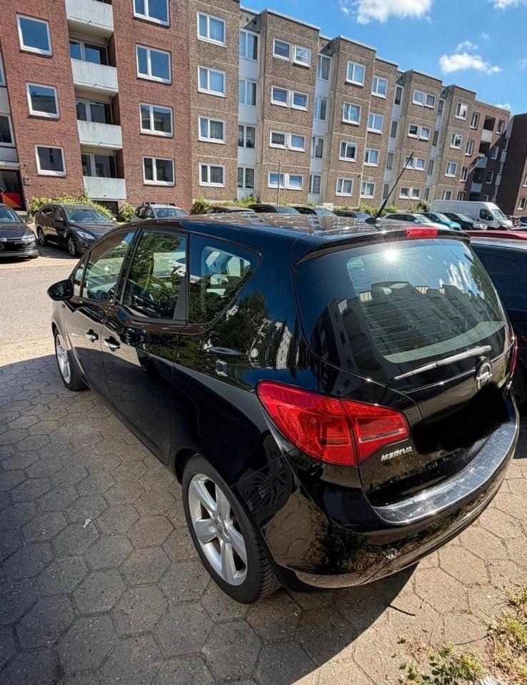 Opel Meriva 2011 — interior