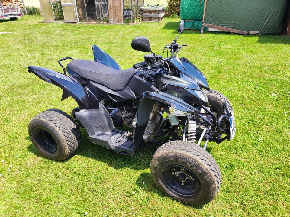 Weitere Motorräder Aeon Cobra 400, 2015