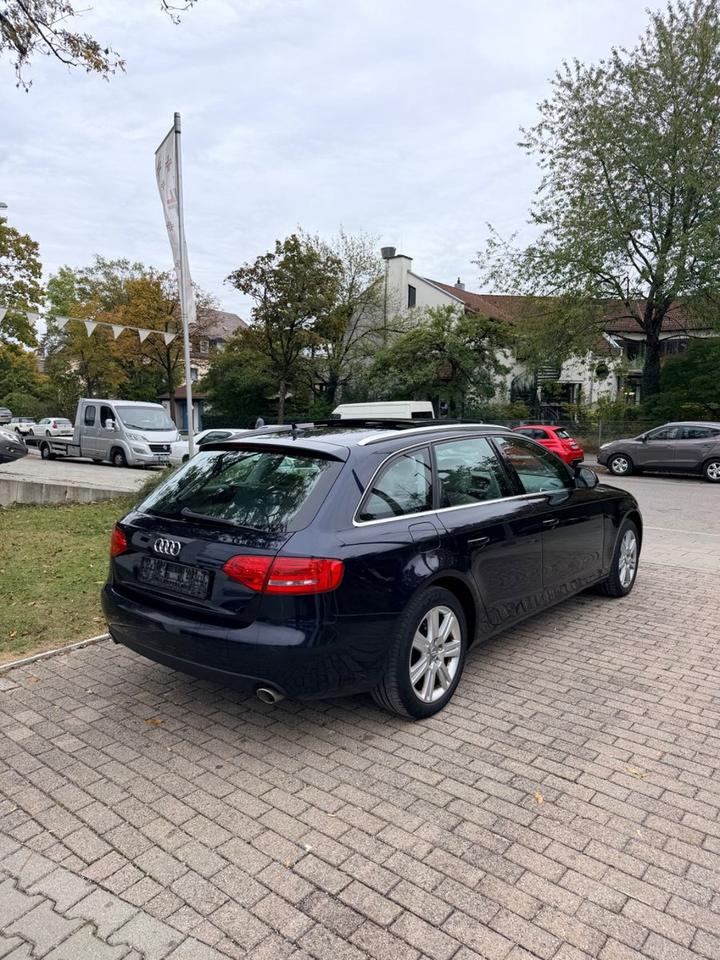 Audi A4 2009 — photo 5