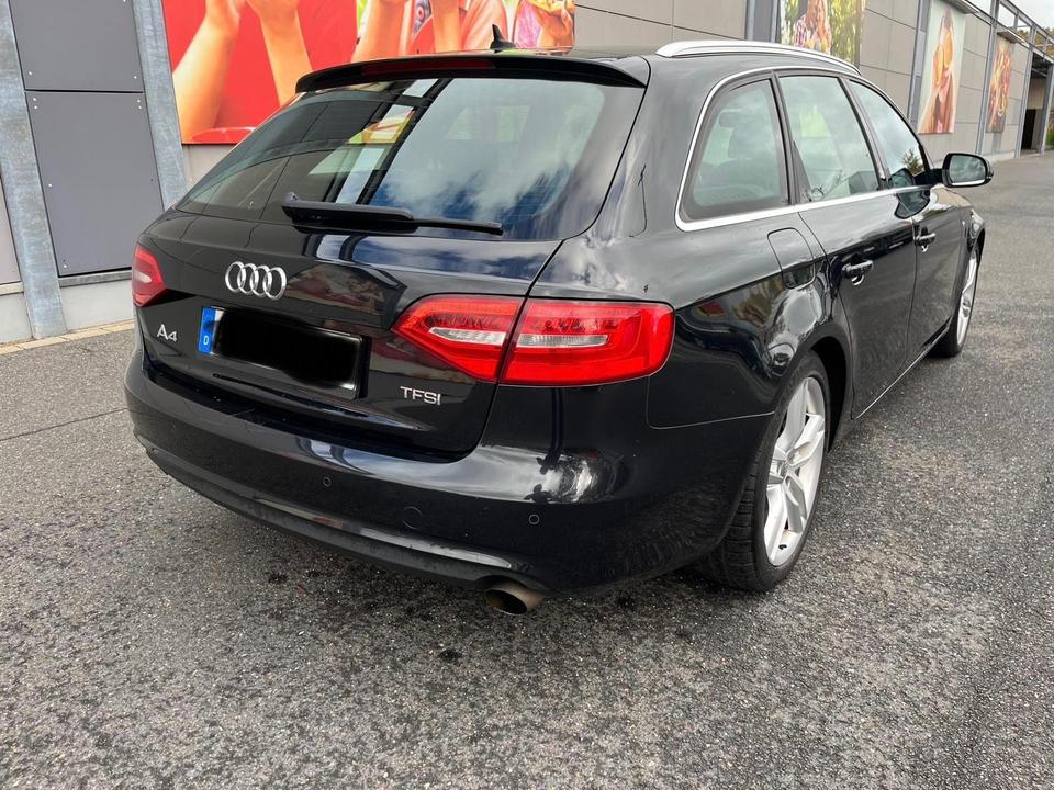 Audi A4 2013 — engine