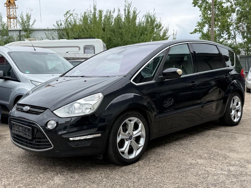 Ford S-Max 2012 — photo 12