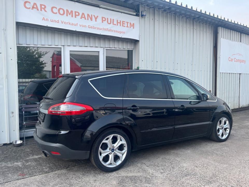 Ford S-Max 2012 — rear view