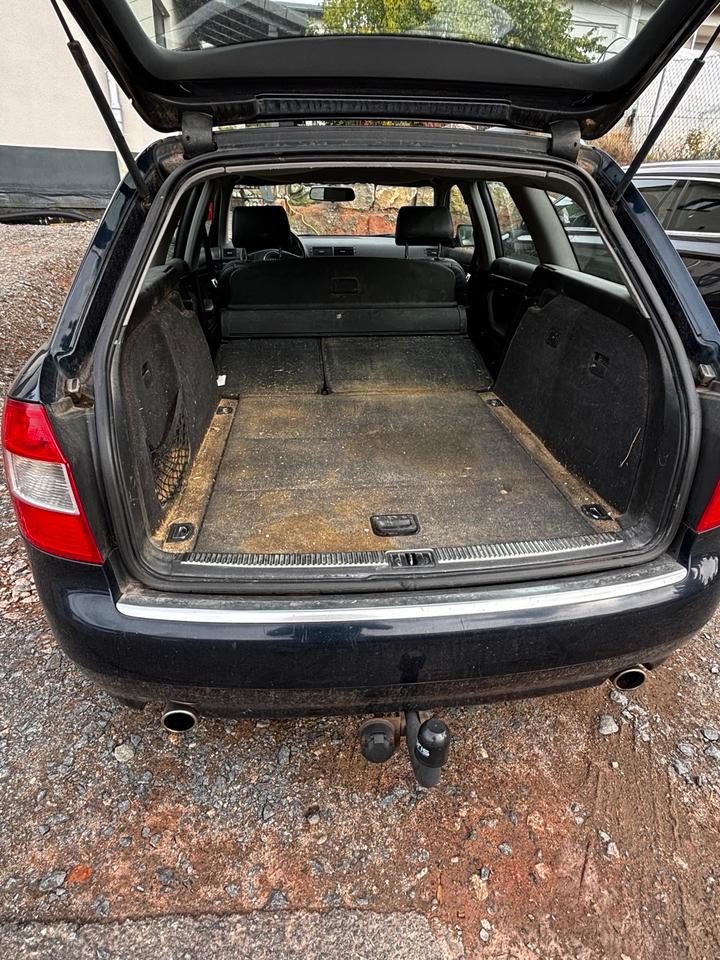 Audi A4 2004 — photo 11
