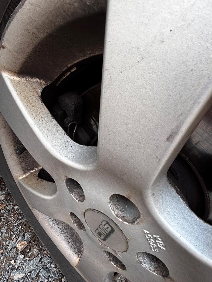 Audi A4 2004 — photo 13
