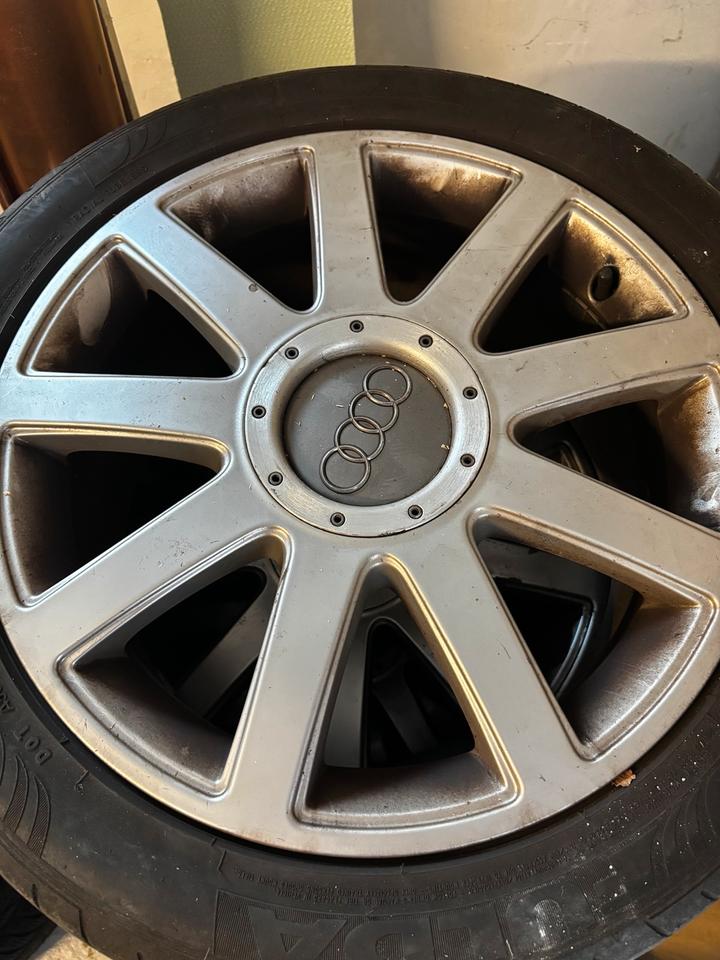 Audi A4 2004 — photo 20