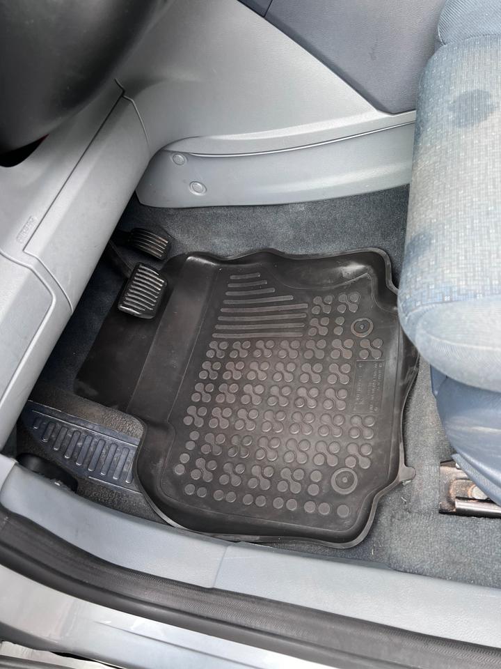 Ford S-Max 2009 — photo 10