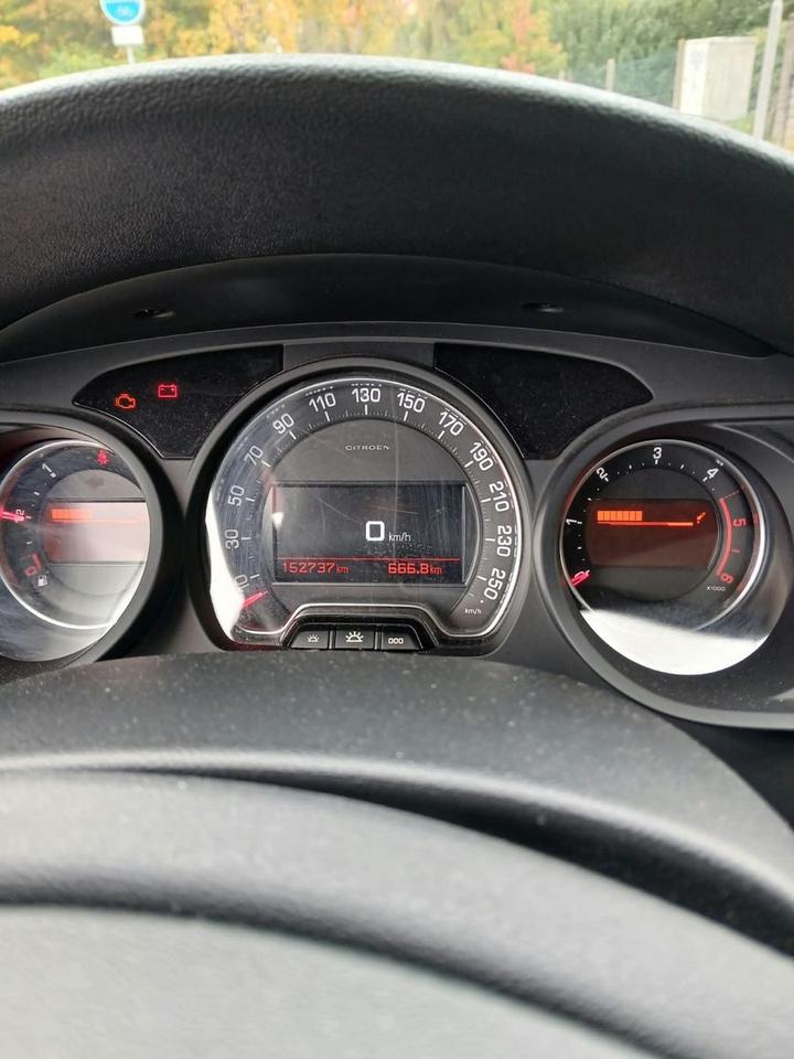 Citroen C5 2015 — вигляд ззаду