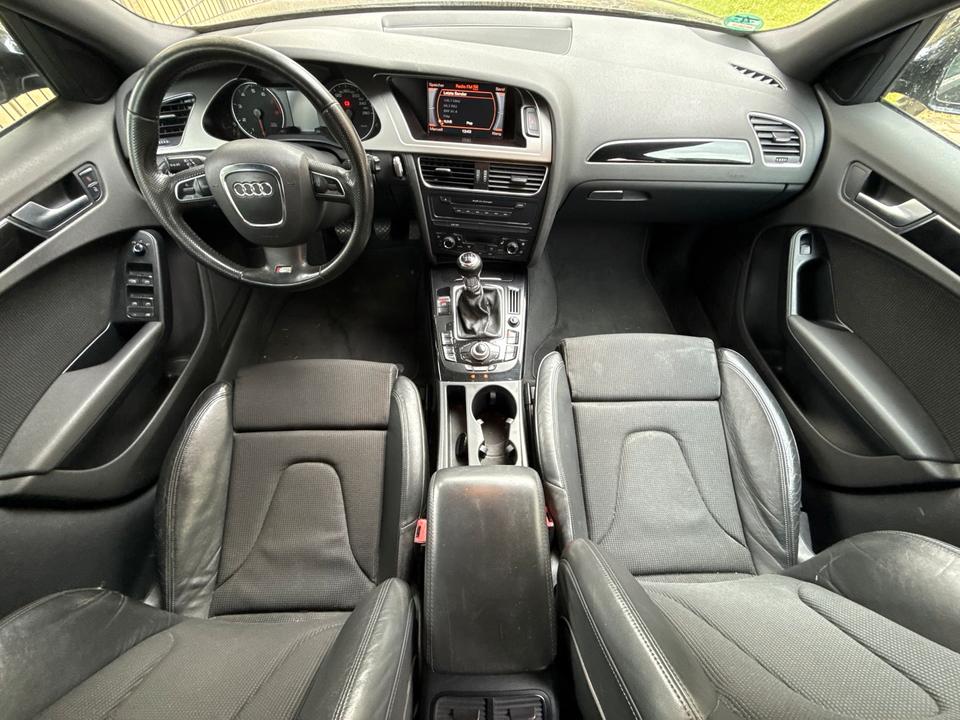 Audi A4 2009 — engine