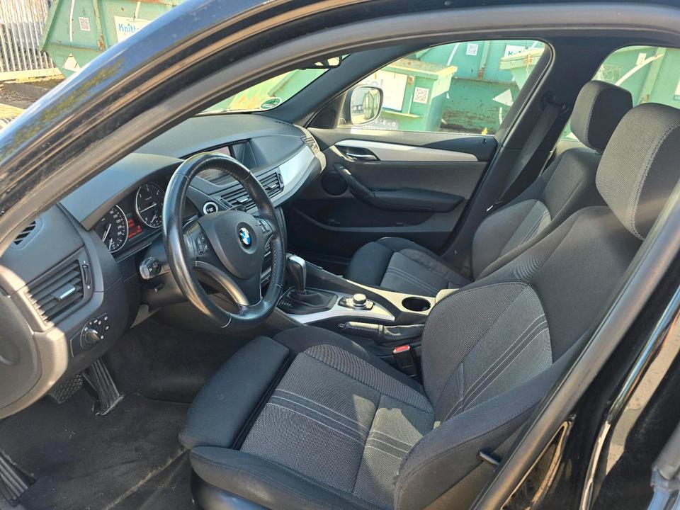 BMW X1 2010 — photo 12