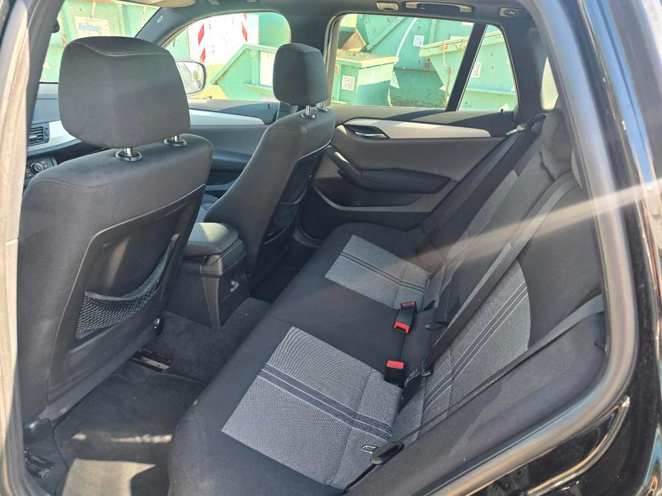 BMW X1 2010 — photo 13
