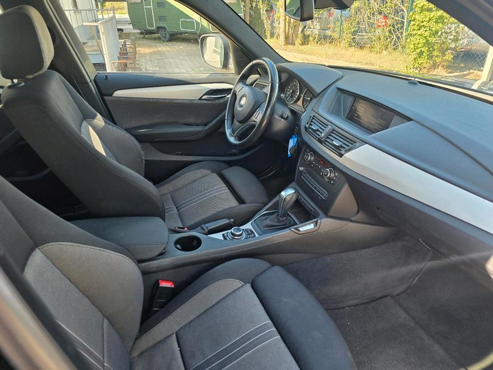 BMW X1 2010 — photo 15