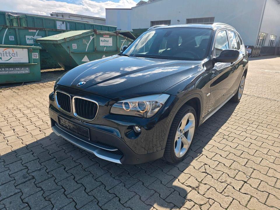 BMW X1 2010 — rear view