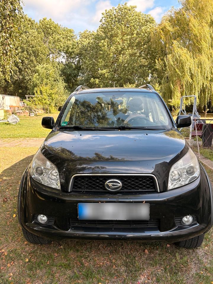 Daihatsu Terios 2009 — rear view
