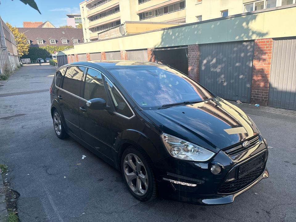 Ford S-Max 2011 — салон