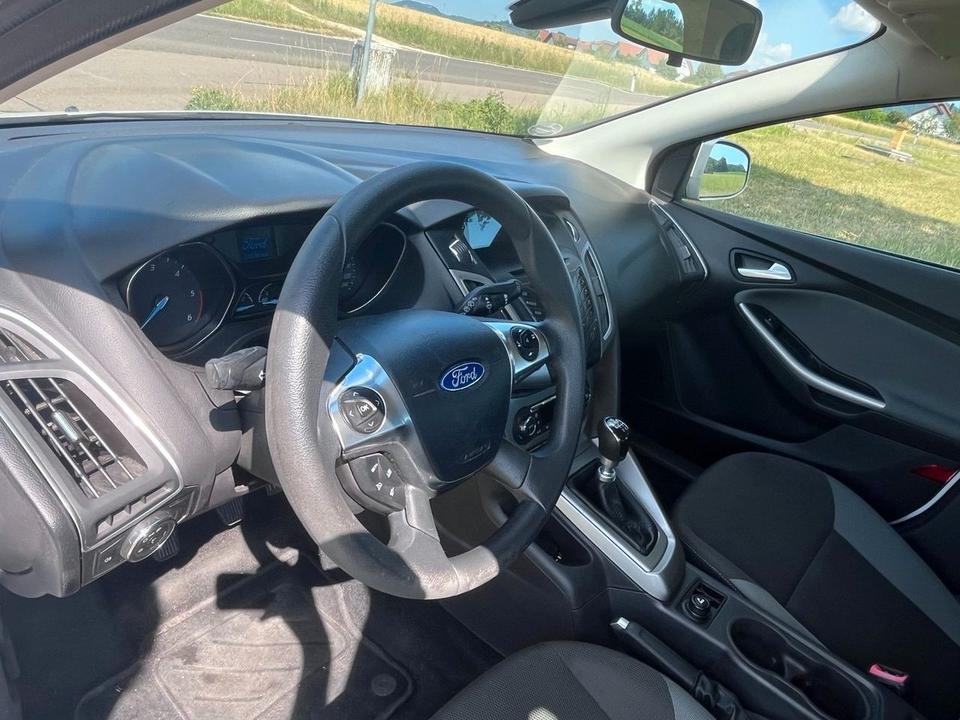 Ford Focus 2013 — photo 8