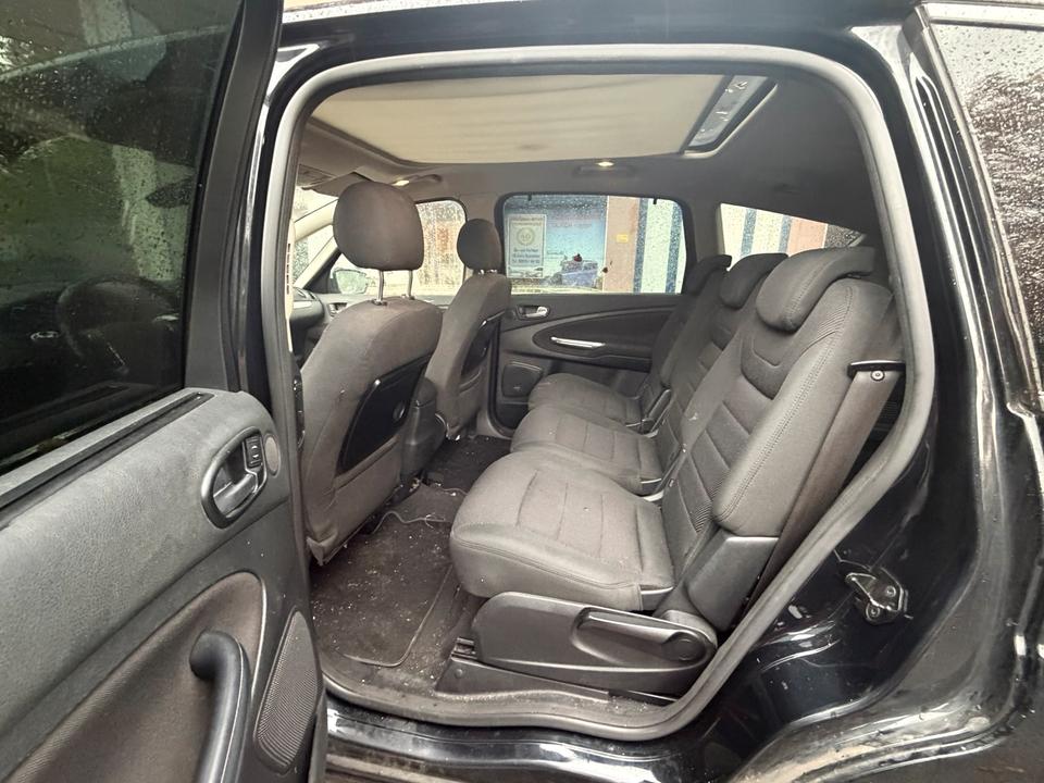 Ford S-Max 2011 — photo 6
