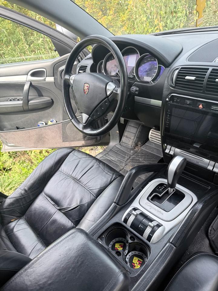 Porsche Cayenne 2005 — photo 12