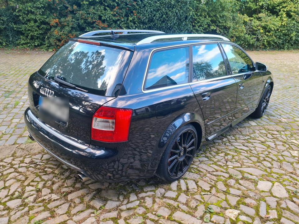 Audi S4 2004 — двигун
