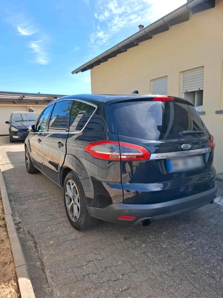 Ford C-Max 2010 — двигун
