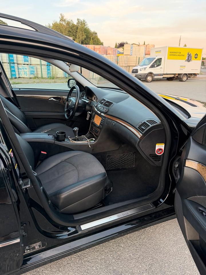 Mercedes Benz E 320 2006 — photo 9