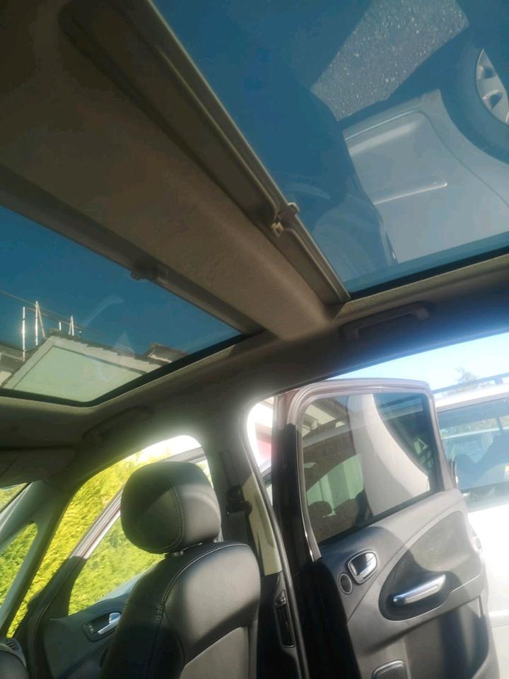 Ford S-Max 2008 — photo 16