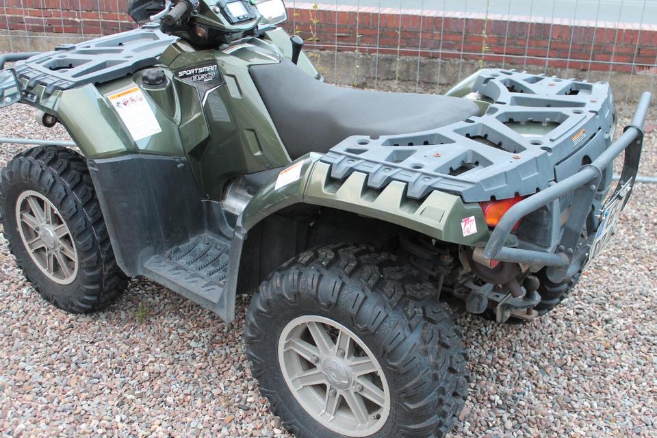 Weitere Motorräder Polaris Sportsman 850 - mit LOF Zulassung 2011 — rear view