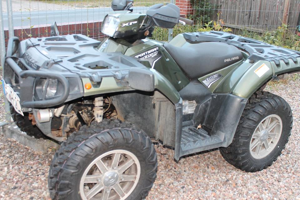 Weitere Motorräder Polaris Sportsman 850 - mit LOF Zulassung 2011 — interior