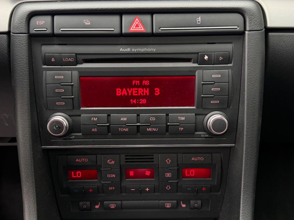 Audi A4 2007 — photo 12