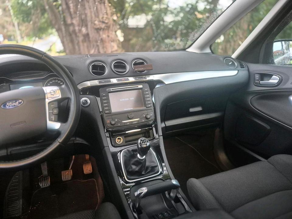 Ford S-Max 2014 — photo 12