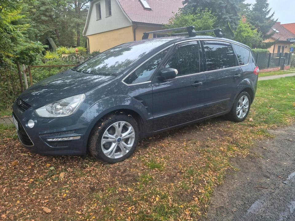 Ford S-Max 2014 — interior
