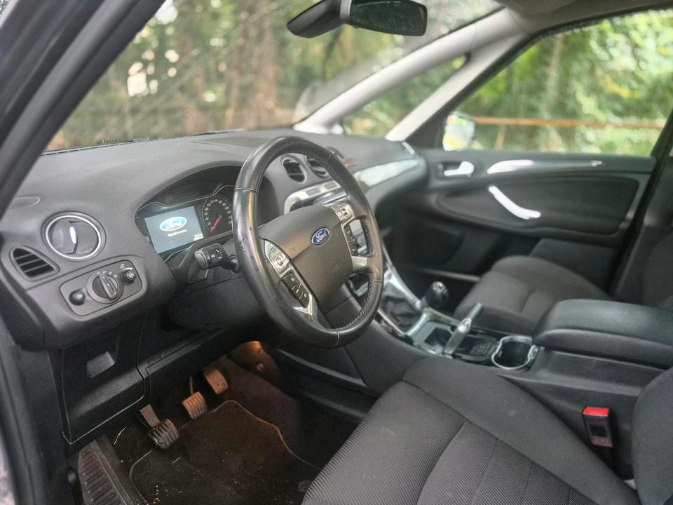 Ford S-Max 2014 — photo 9